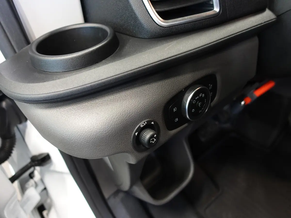310 2.0 TDCI L2H2 Trend Automaat Airco Navigatie Bluetooth Camera Cruise Control