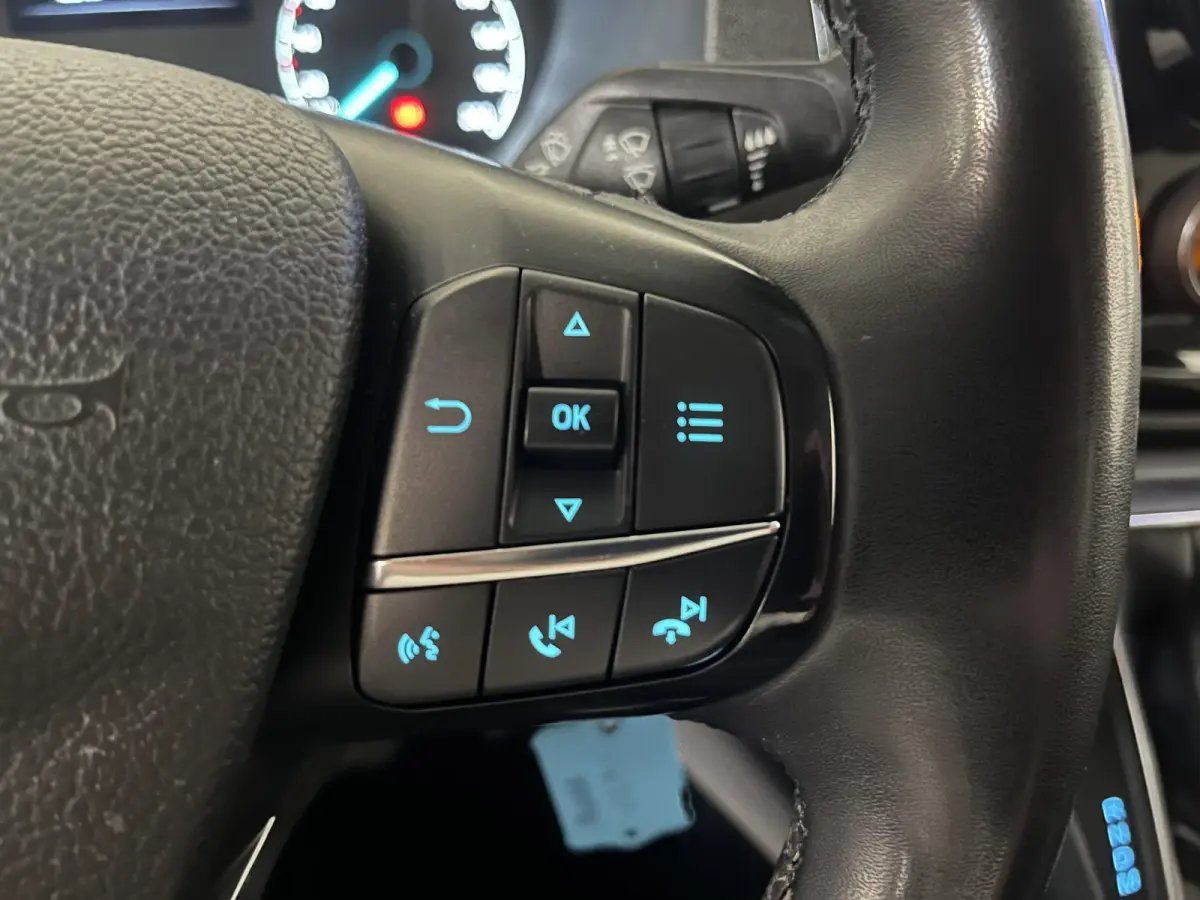 300 2.0 TDCI L2H1 Limited Dubbele cabine Navigatie Airco 2 Schuifdeuren Trekhaak Parkeersensoren Apple Carplay