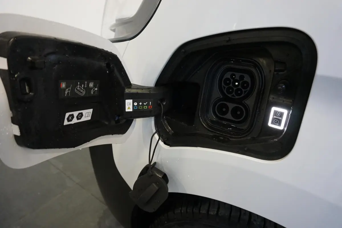 L3H1 Edition 75 kWh Automaat Airco Navi Cruise Control WLTP 317 km actieradius