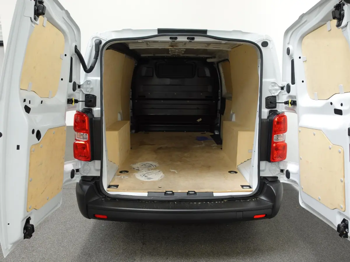 L3H1 Edition 75 kWh Automaat Airco Navi Cruise Control WLTP 317 km actieradius