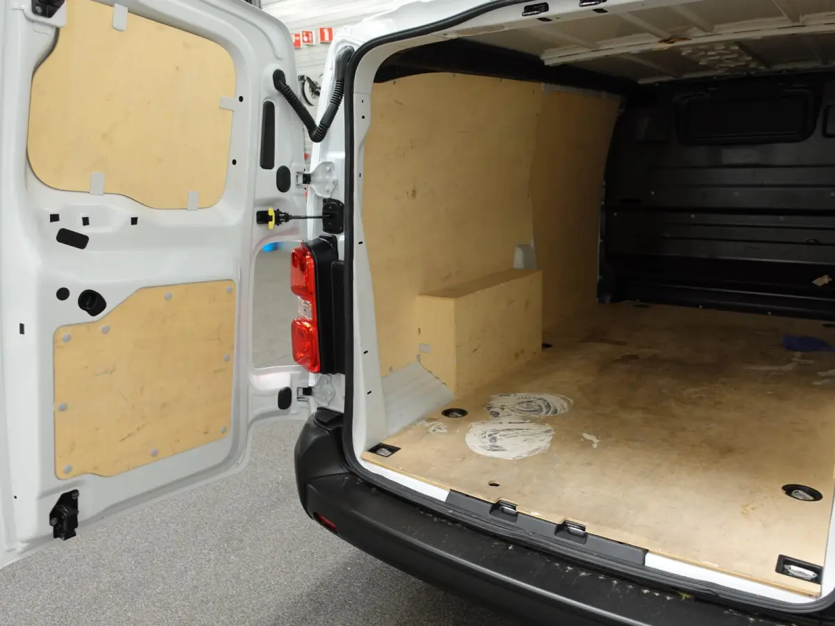 L3H1 Edition 75 kWh Automaat Airco Navi Cruise Control WLTP 317 km actieradius