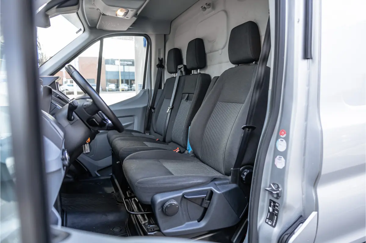 310 2.0 TDCI L2H2 | CarPlay | Navigatie | Camera | BOTT Inrichting | Airco | 3-Zitter | Cruise control
