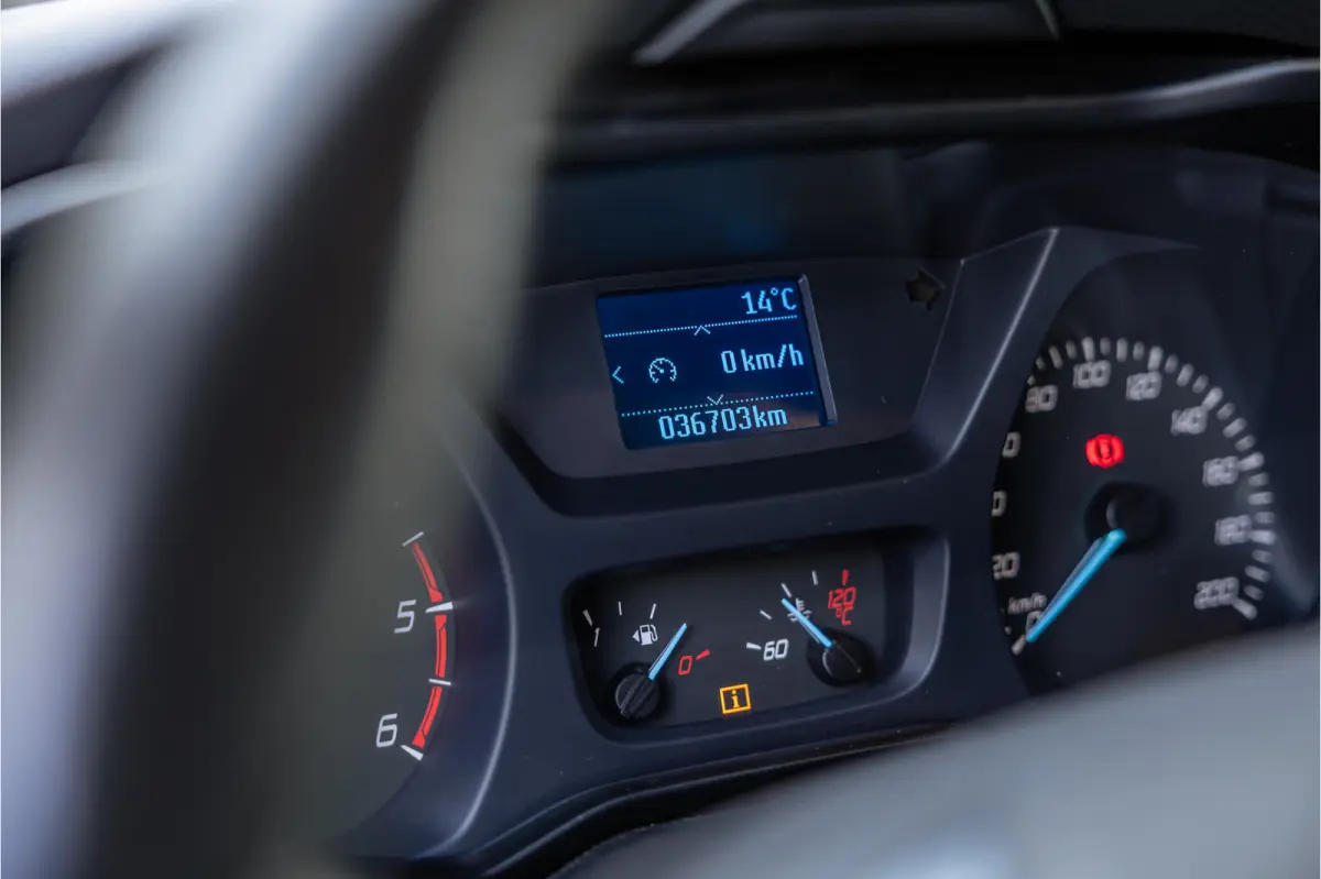 310 2.0 TDCI L2H2 | CarPlay | Navigatie | Camera | BOTT Inrichting | Airco | 3-Zitter | Cruise control