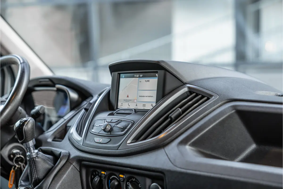 310 2.0 TDCI L2H2 | CarPlay | Navigatie | Camera | BOTT Inrichting | Airco | 3-Zitter | Cruise control