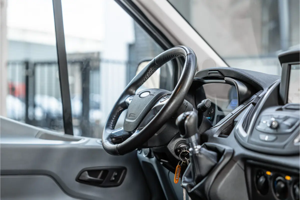 310 2.0 TDCI L2H2 | CarPlay | Navigatie | Camera | BOTT Inrichting | Airco | 3-Zitter | Cruise control