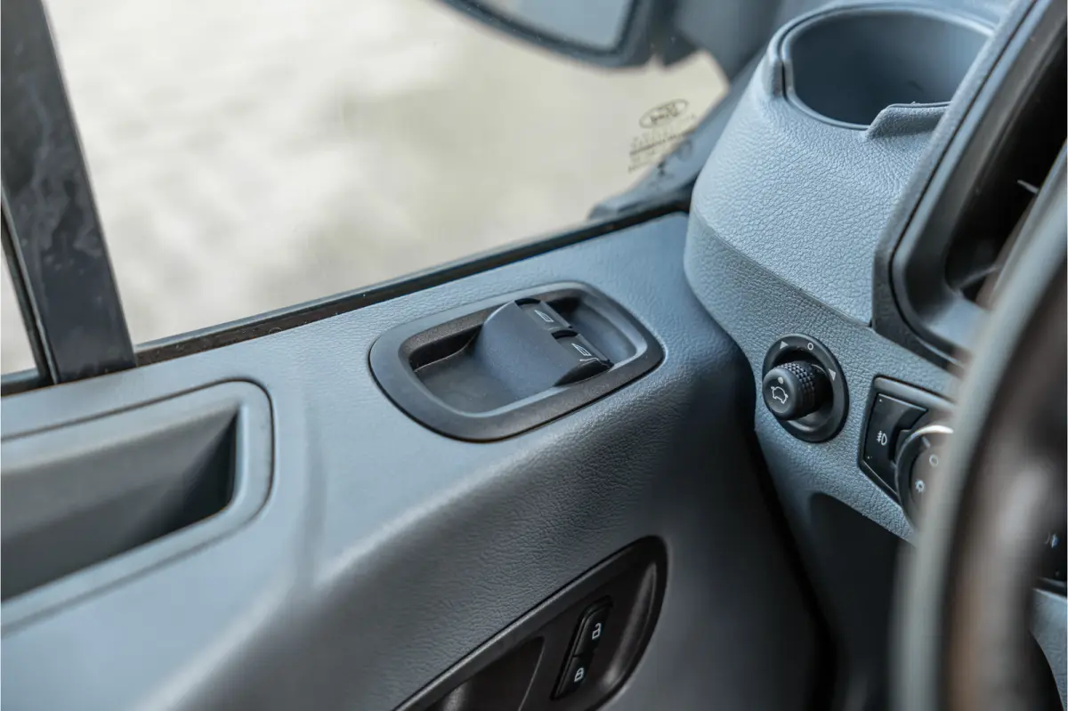 310 2.0 TDCI L2H2 | CarPlay | Navigatie | Camera | BOTT Inrichting | Airco | 3-Zitter | Cruise control