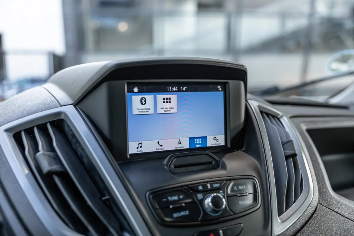 310 2.0 TDCI L2H2 | CarPlay | Navigatie | Camera | BOTT Inrichting | Airco | 3-Zitter | Cruise control
