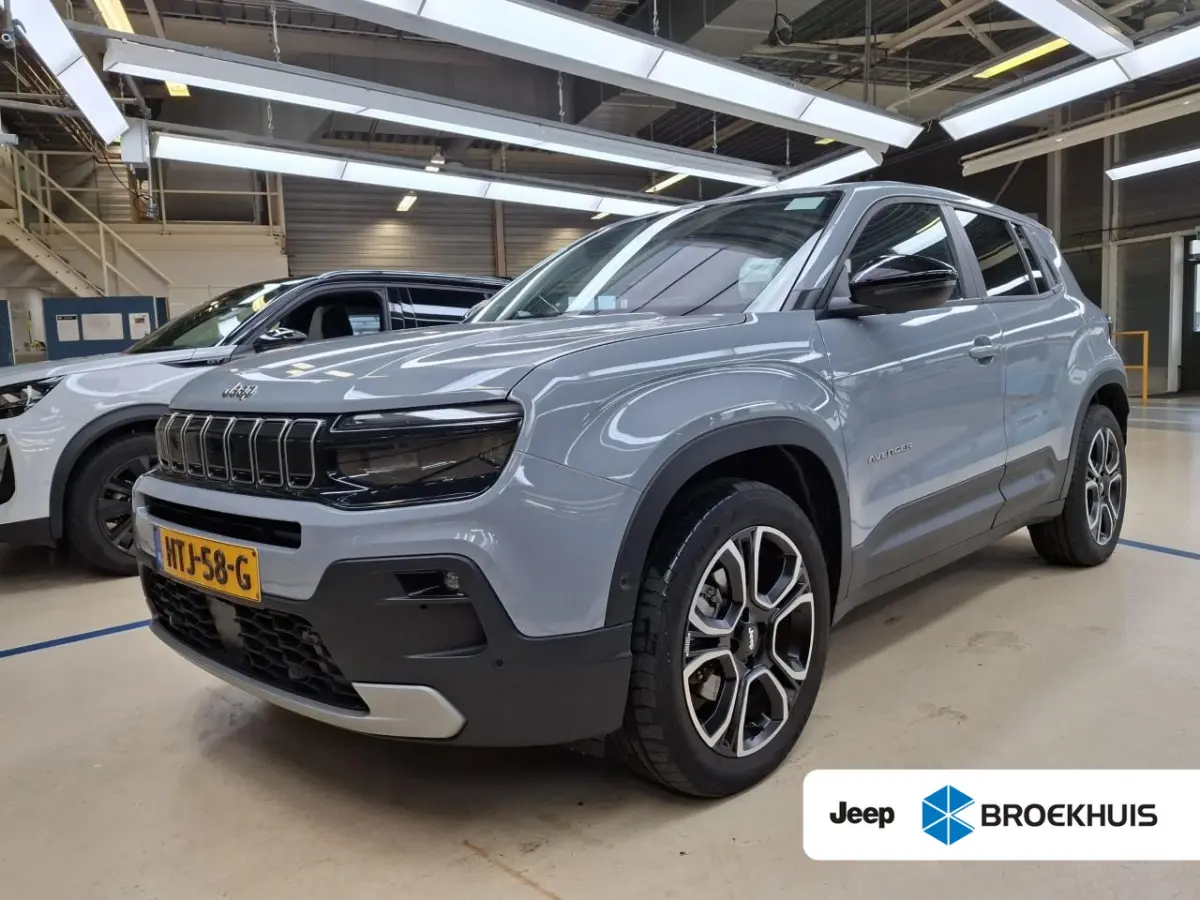 Summit 54 kWh | Fase 3 laden | SOH 96% | Infotainment & Convenience Pack | NL auto | Apple carplay |