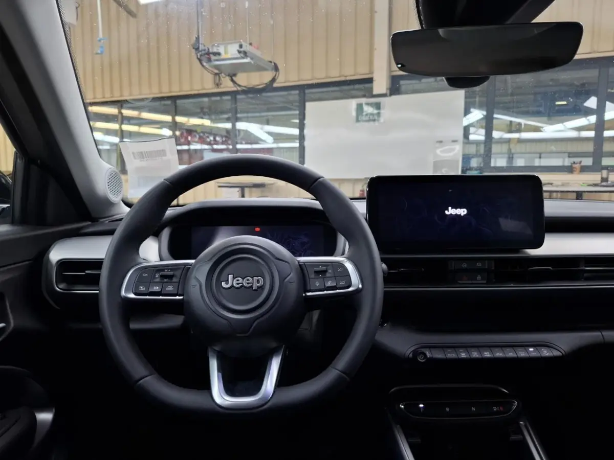 Summit 54 kWh | Fase 3 laden | SOH 96% | Infotainment & Convenience Pack | NL auto | Apple carplay |