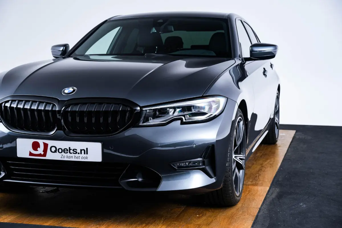 320i Executive Edition Sport Line - Head up - Sportstoelen - Cruise control - PDC voor/achter - Geluidswerende ruiten voor - Elektrisch verwarmde voorstoelen -