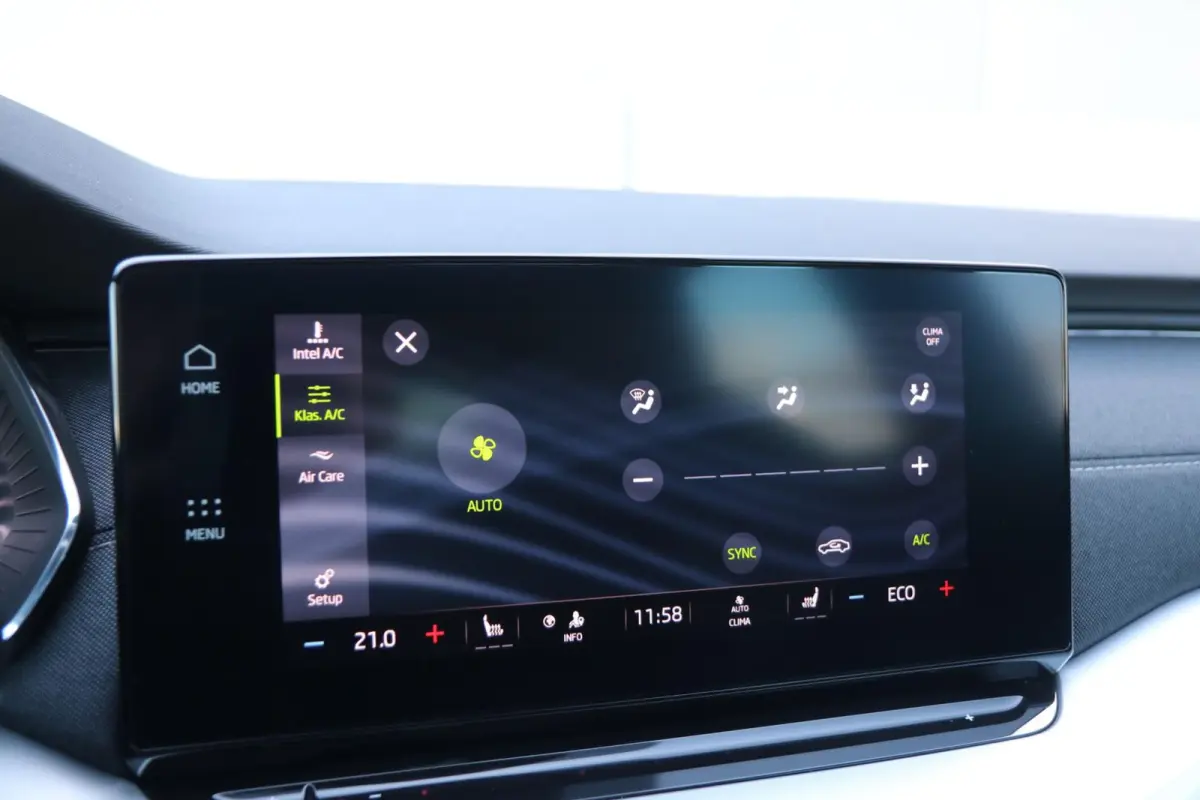 1.4 TSI 204pk iV PHEV Sportline Business | SoH 93% | Panoramadak | Stoelverwarming | Head-up Display | Achteruitrijcamera