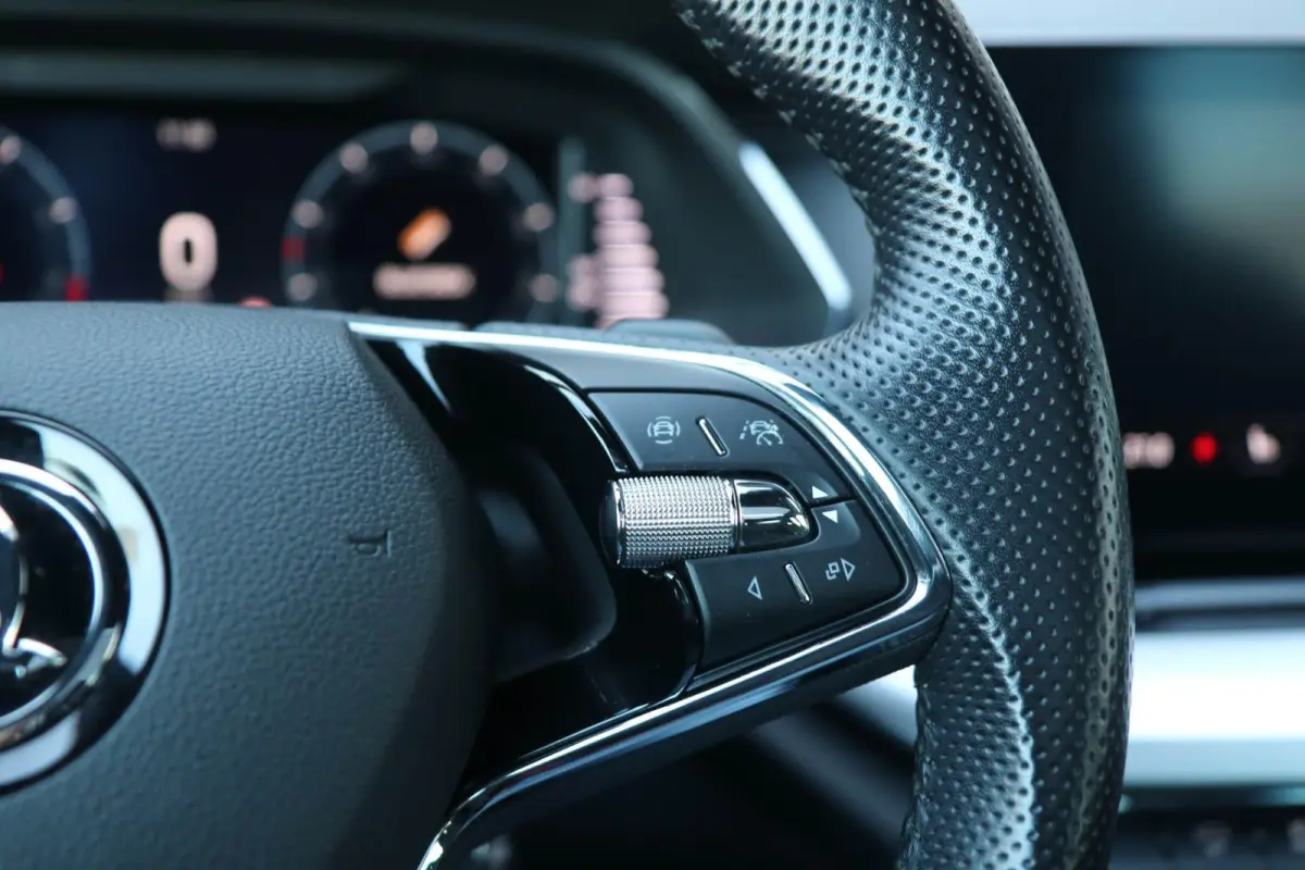 1.4 TSI 204pk iV PHEV Sportline Business | SoH 93% | Panoramadak | Stoelverwarming | Head-up Display | Achteruitrijcamera