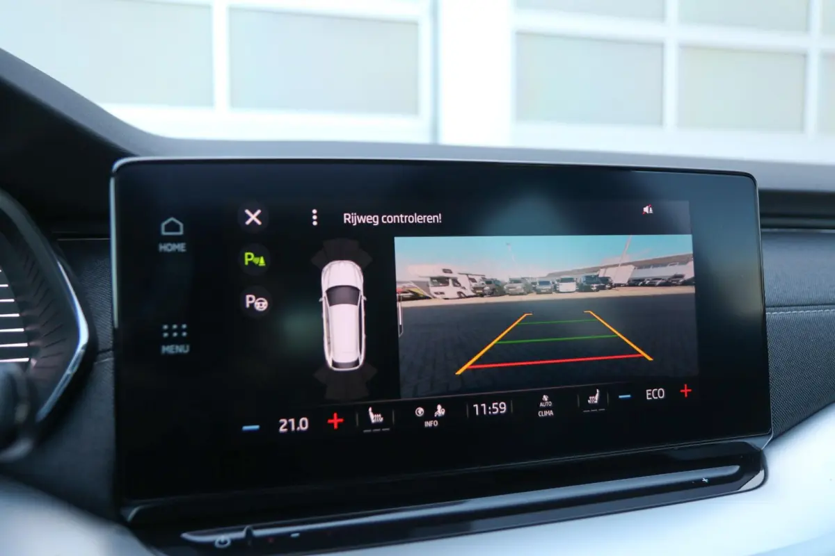 1.4 TSI 204pk iV PHEV Sportline Business | SoH 93% | Panoramadak | Stoelverwarming | Head-up Display | Achteruitrijcamera