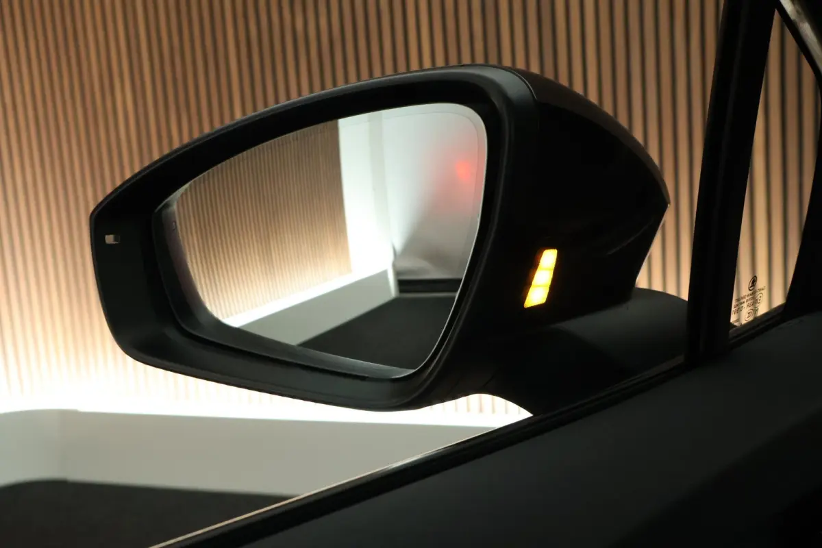 85 286pk Sportline Trekhaak Camera Warmtepomp Stoelverwarming Keyless Navigatie