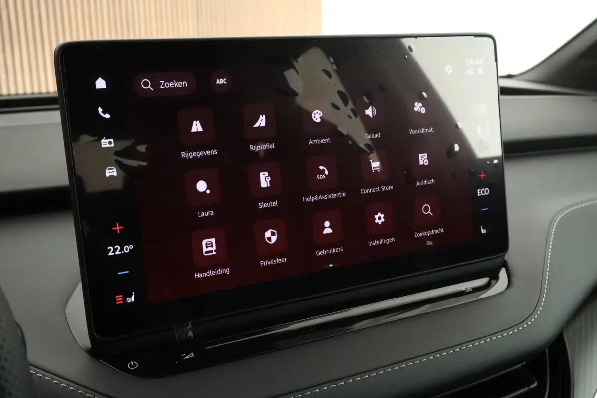 85 286pk Sportline Trekhaak Camera Warmtepomp Stoelverwarming Keyless Navigatie