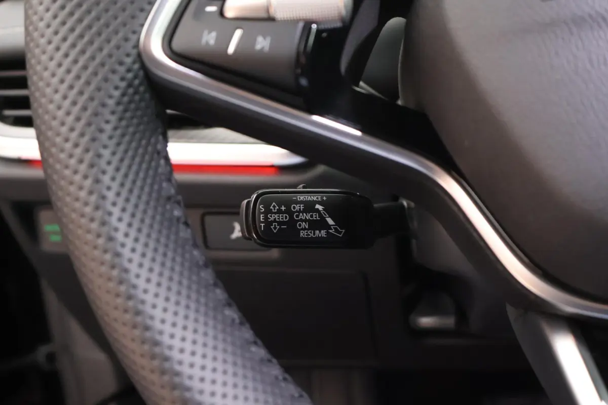 85 286pk Sportline Trekhaak Camera Warmtepomp Stoelverwarming Keyless Navigatie