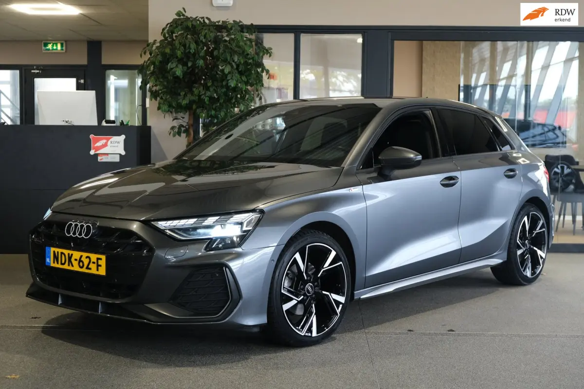 30 TFSI 2x S-line 116PK Facelift Leder Navi ACC Led