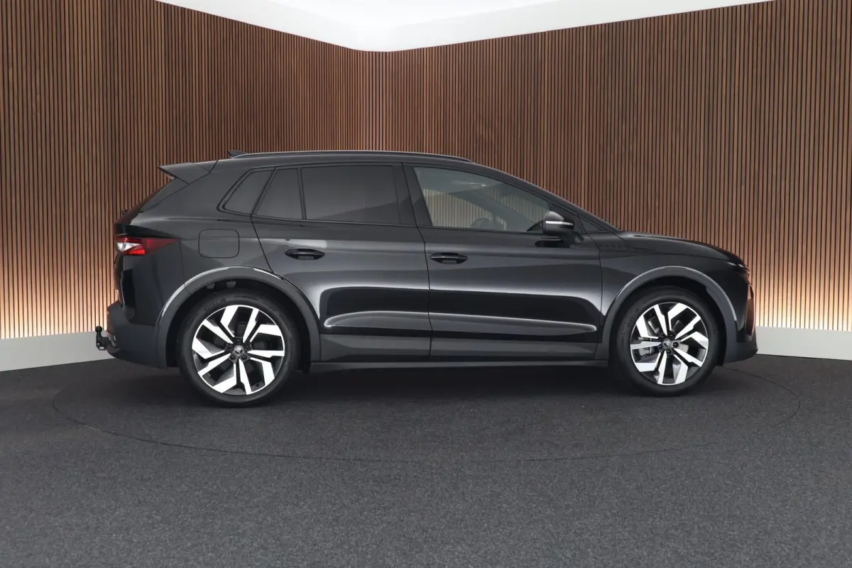 85 286pk Sportline Trekhaak Camera Warmtepomp Stoelverwarming Keyless Navigatie