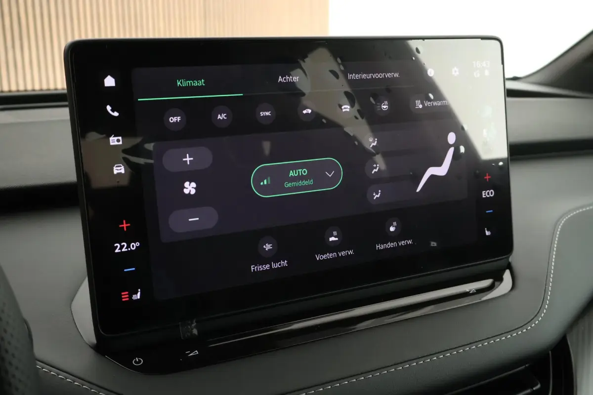 85 286pk Sportline Trekhaak Camera Warmtepomp Stoelverwarming Keyless Navigatie