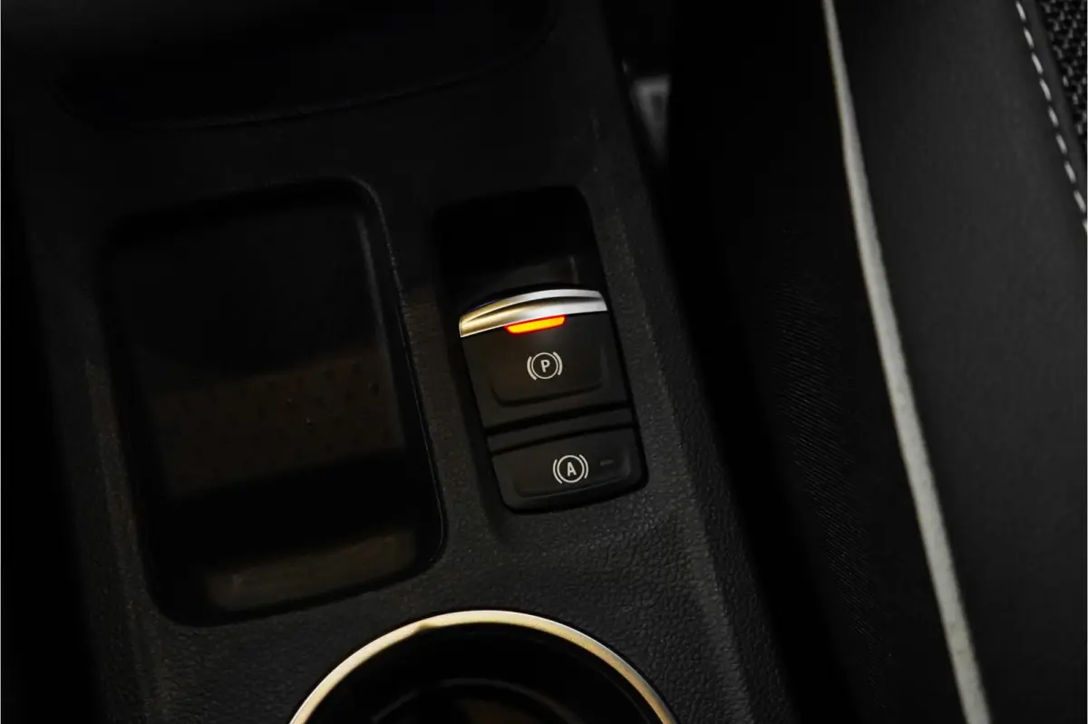 1.6 E-Tech Plug-in Hybrid 160 Intens CarPlay ACC Camera Trekhaak 17"