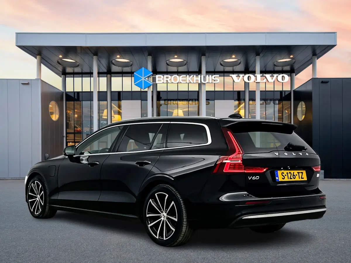 T6 Recharge Core | 18" | Stoel/Stuurverwarming | Parkeercamera | Keyless | Adaptieve Cruise | BLIS | Carplay | Parkeerverwarming