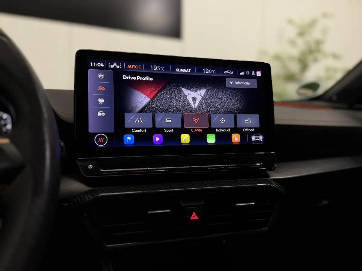 VZ 2.0 TSI 4DRIVE 460PK|Pano|Leer|Custom|20"