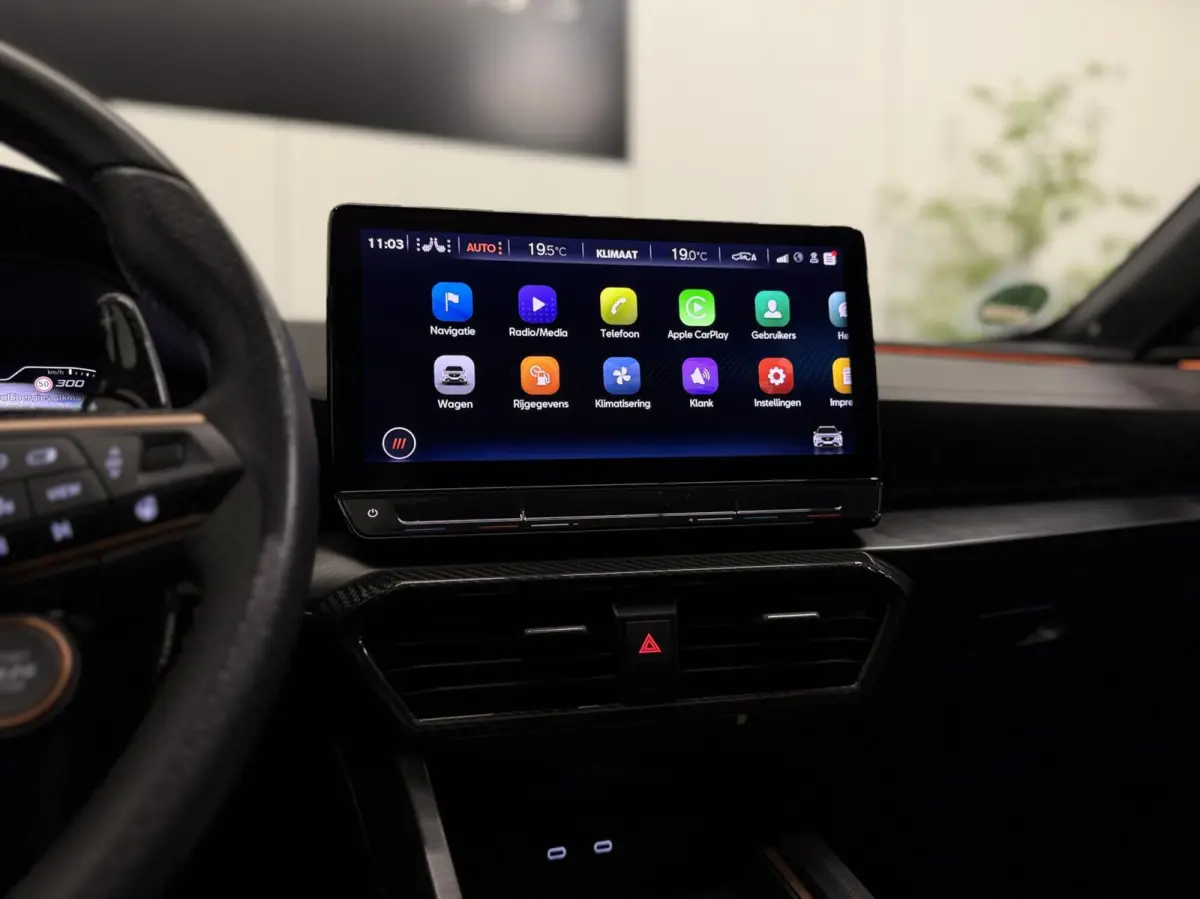 VZ 2.0 TSI 4DRIVE 460PK|Pano|Leer|Custom|20"