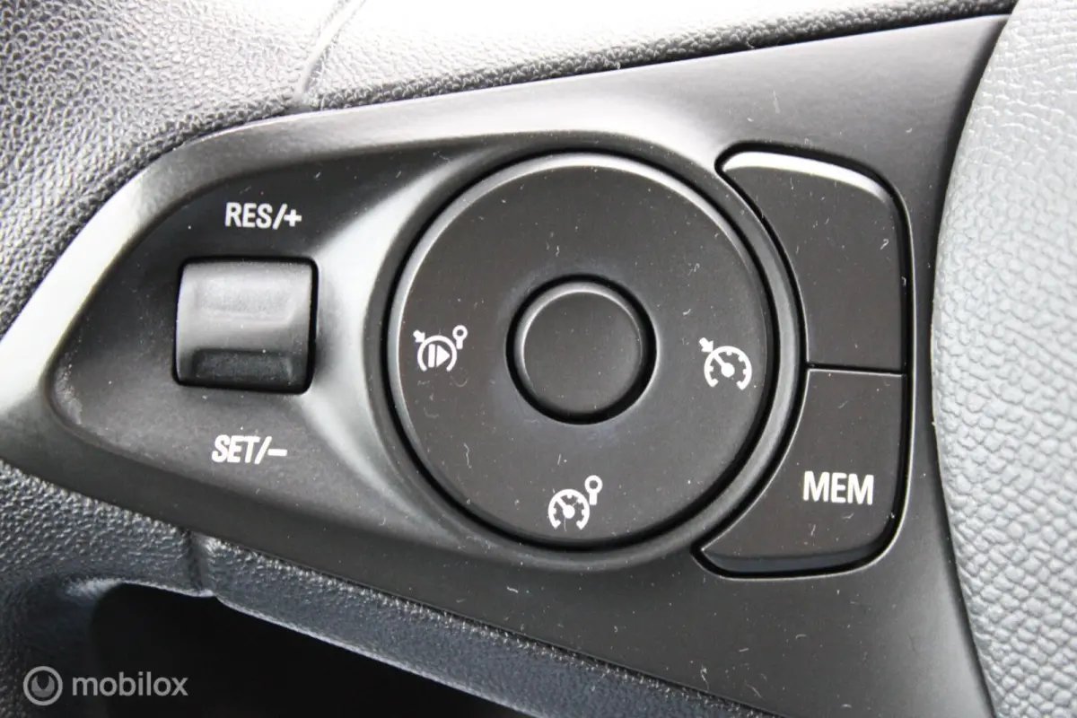 Edition 3 fase 50 kWh, Navigatie en App connect, Pdc, Cruise, Clima,