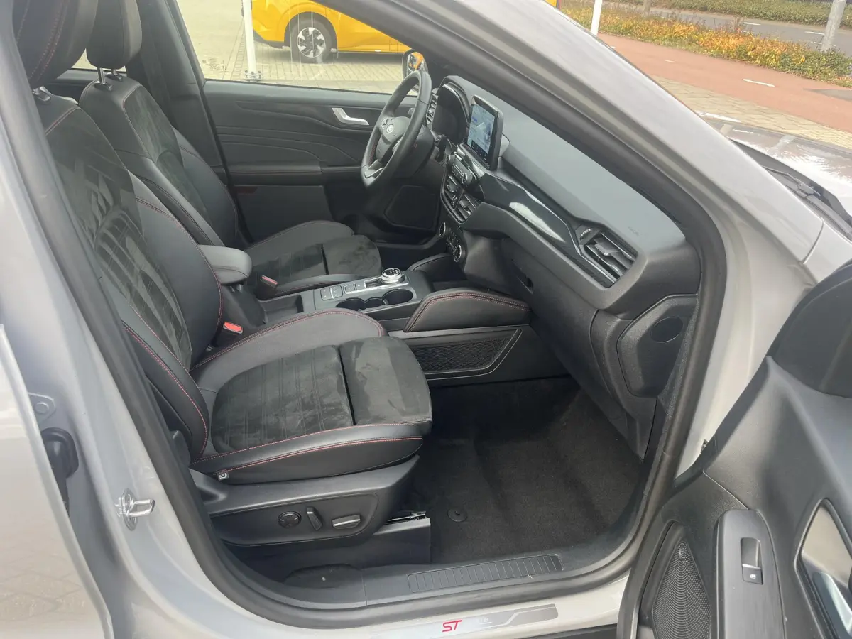 2.5 PHEV Graphite Tech Edition | Adaptieve Cruise Control | Panorama Dak | BLIS | Head Up display | Elekt. Wegklapbare Trekhaak | Elekt. Verstelbare Voorstoelen | Stoelverwaming Voor + Achte