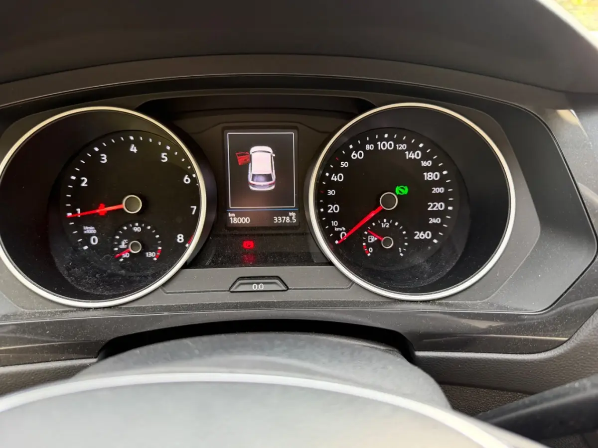 1.5 TSI ACT Automaat Comfortline l Unieke kmstand! l Dealeronderhouden l Navigatie l Climate Control l Trekhaak l Adaptive Cr Control l