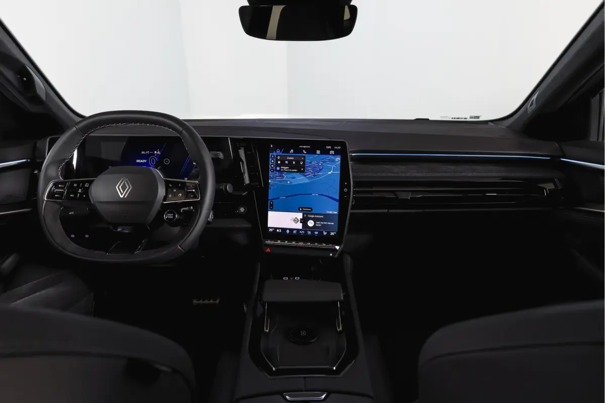 1.2 E-Tech full hybrid 200 esprit Alpine | 360 Camera | Elek. Stoelen | Winterpack | Dig. Cockpit | Adapt. Cruise | PDC | NAV+App. Connect | ECC | LM 20" | 2950