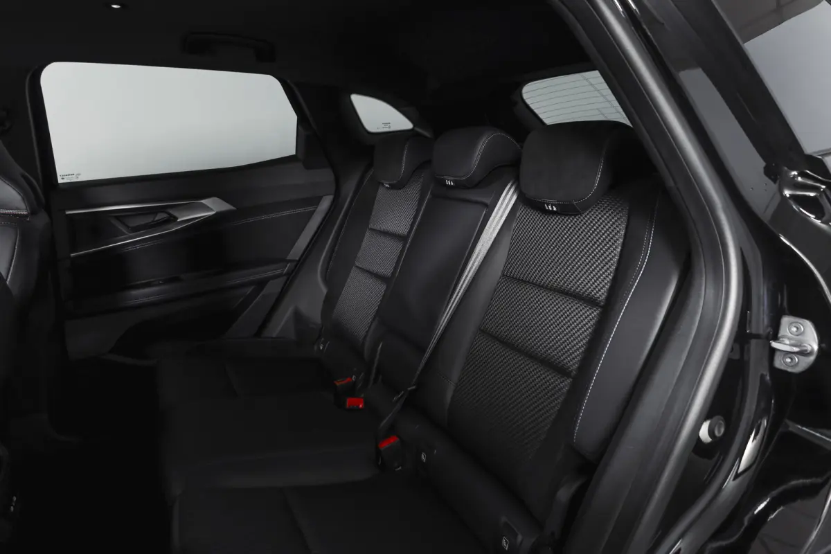 1.2 E-Tech full hybrid 200 esprit Alpine | 360 Camera | Elek. Stoelen | Winterpack | Dig. Cockpit | Adapt. Cruise | PDC | NAV+App. Connect | ECC | LM 20" | 2950