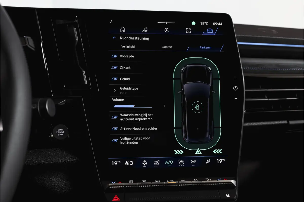 1.2 E-Tech full hybrid 200 esprit Alpine | 360 Camera | Elek. Stoelen | Winterpack | Dig. Cockpit | Adapt. Cruise | PDC | NAV+App. Connect | ECC | LM 20" | 2950