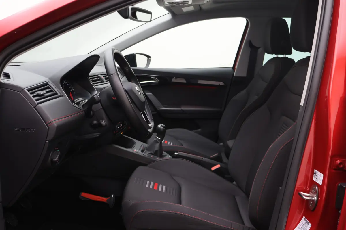 1.0 TSI FR Business Intense Panoramadak, Camera, ACC, Beats Audio, Apple CarPlay, 18"