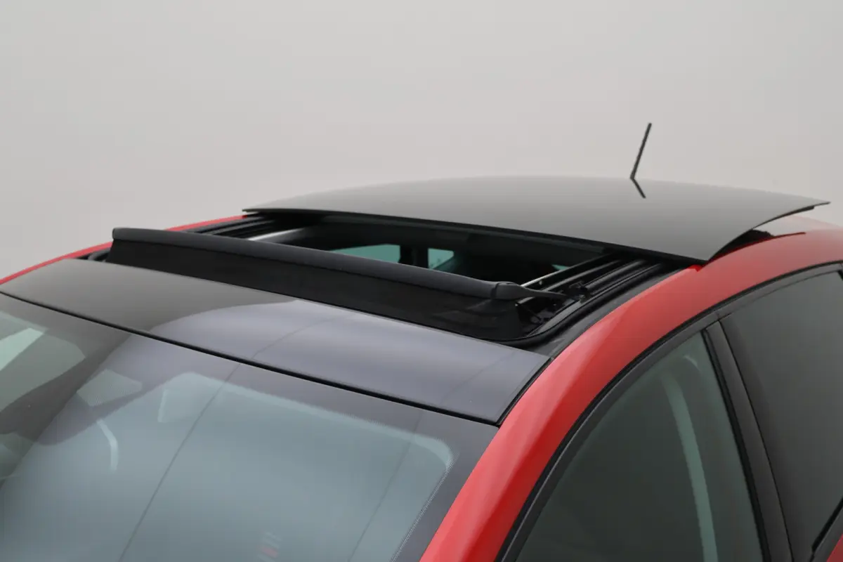 1.0 TSI FR Business Intense Panoramadak, Camera, ACC, Beats Audio, Apple CarPlay, 18"