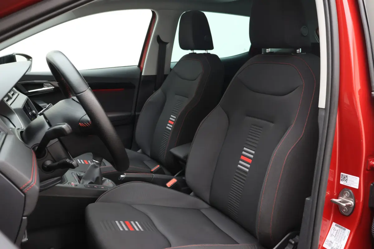 1.0 TSI FR Business Intense Panoramadak, Camera, ACC, Beats Audio, Apple CarPlay, 18"