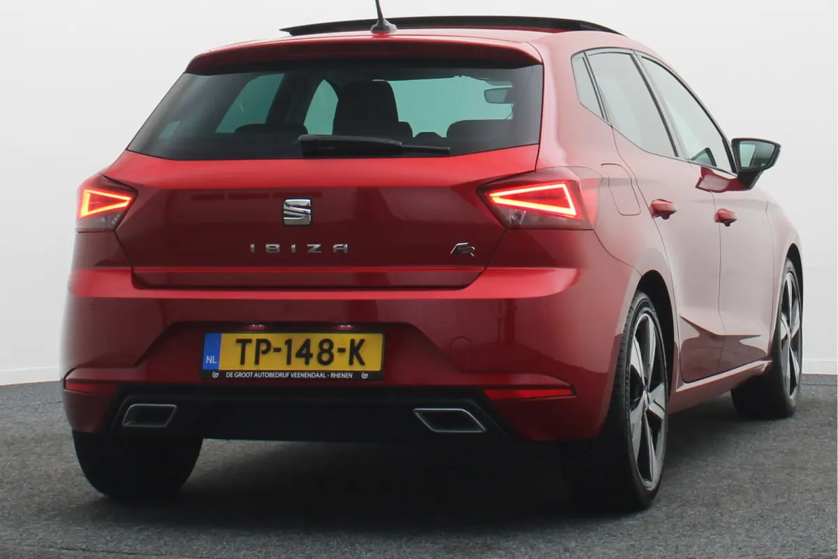 1.0 TSI FR Business Intense Panoramadak, Camera, ACC, Beats Audio, Apple CarPlay, 18"