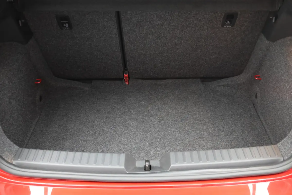 1.0 TSI FR Business Intense Panoramadak, Camera, ACC, Beats Audio, Apple CarPlay, 18"