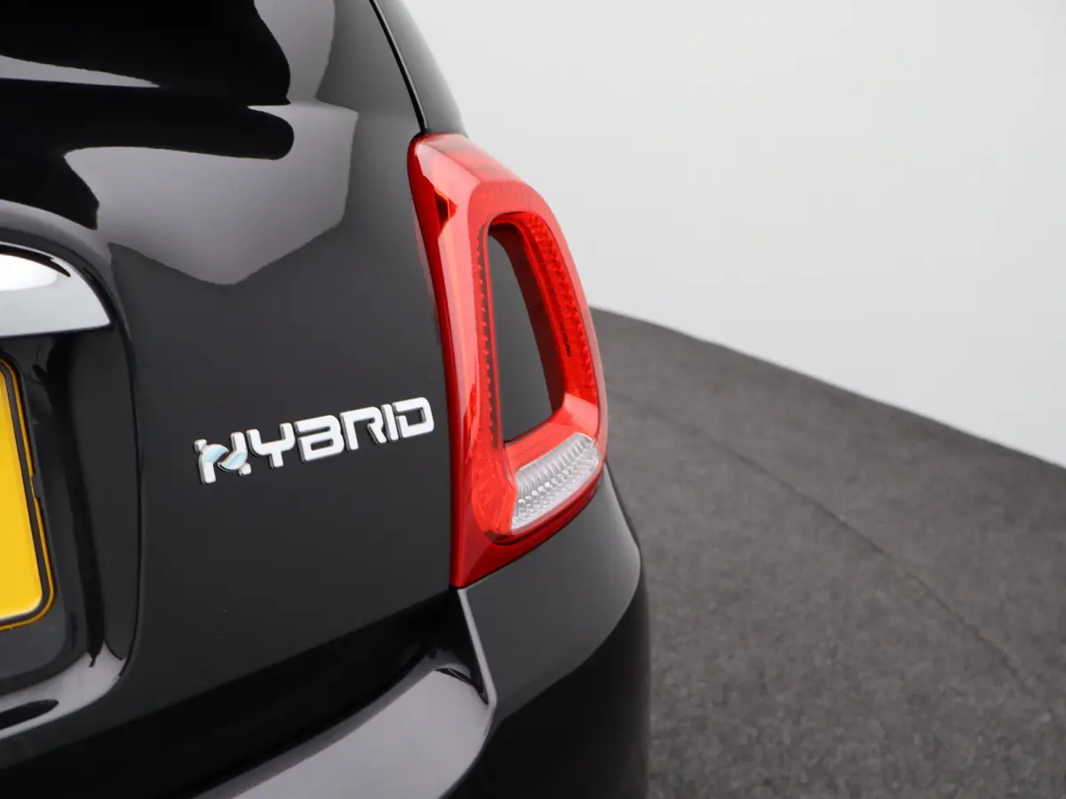 1.0 Hybrid Dolcevita Lage KM! | Cabrio | Carplay | Climate Control | Cruise Control | PDC | 16" Lichtmetalen Velgen | Origineel NL!