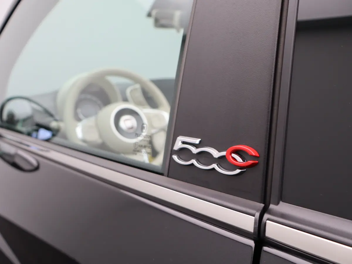 1.0 Hybrid Dolcevita Lage KM! | Cabrio | Carplay | Climate Control | Cruise Control | PDC | 16" Lichtmetalen Velgen | Origineel NL!