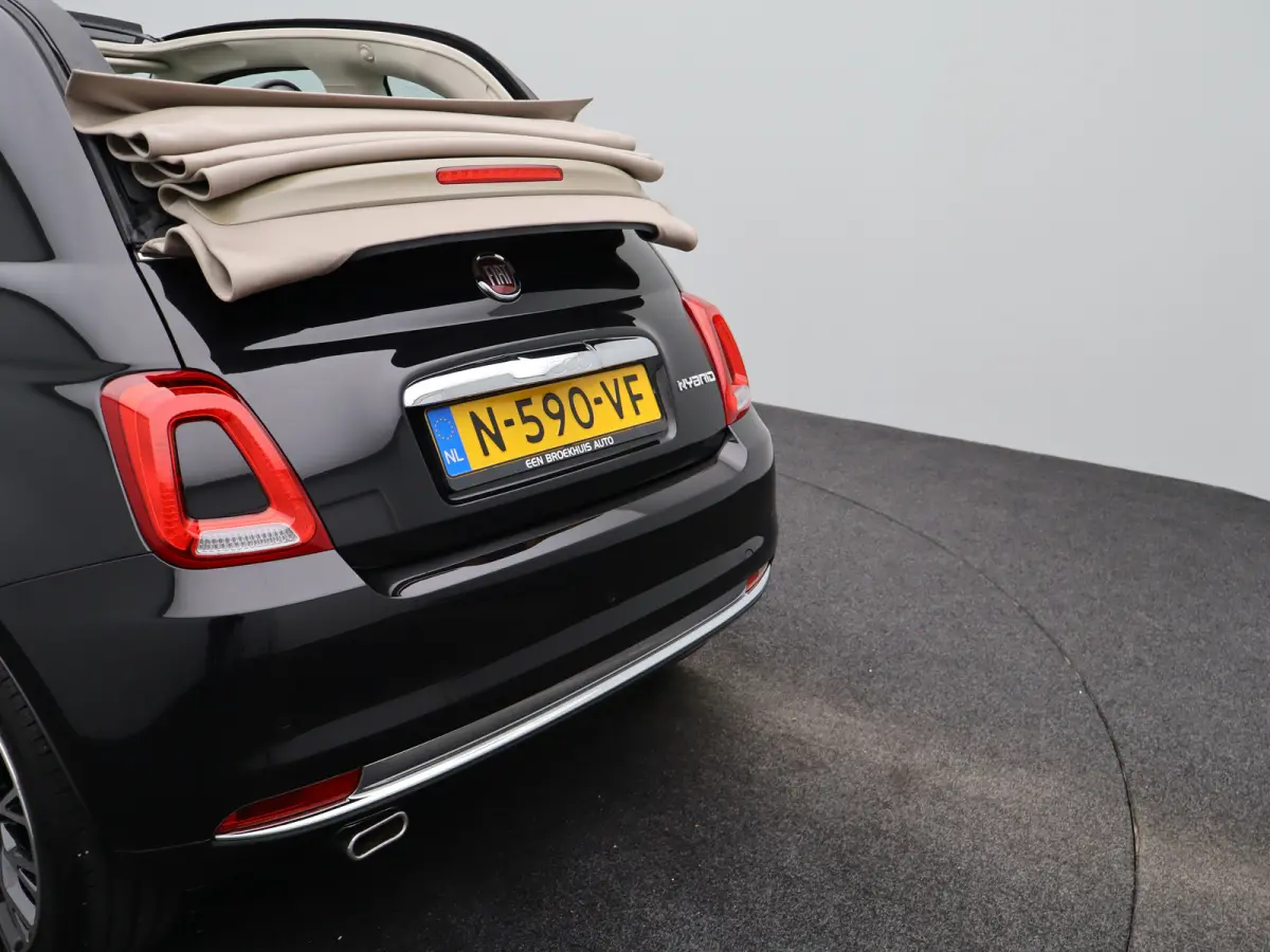 1.0 Hybrid Dolcevita Lage KM! | Cabrio | Carplay | Climate Control | Cruise Control | PDC | 16" Lichtmetalen Velgen | Origineel NL!