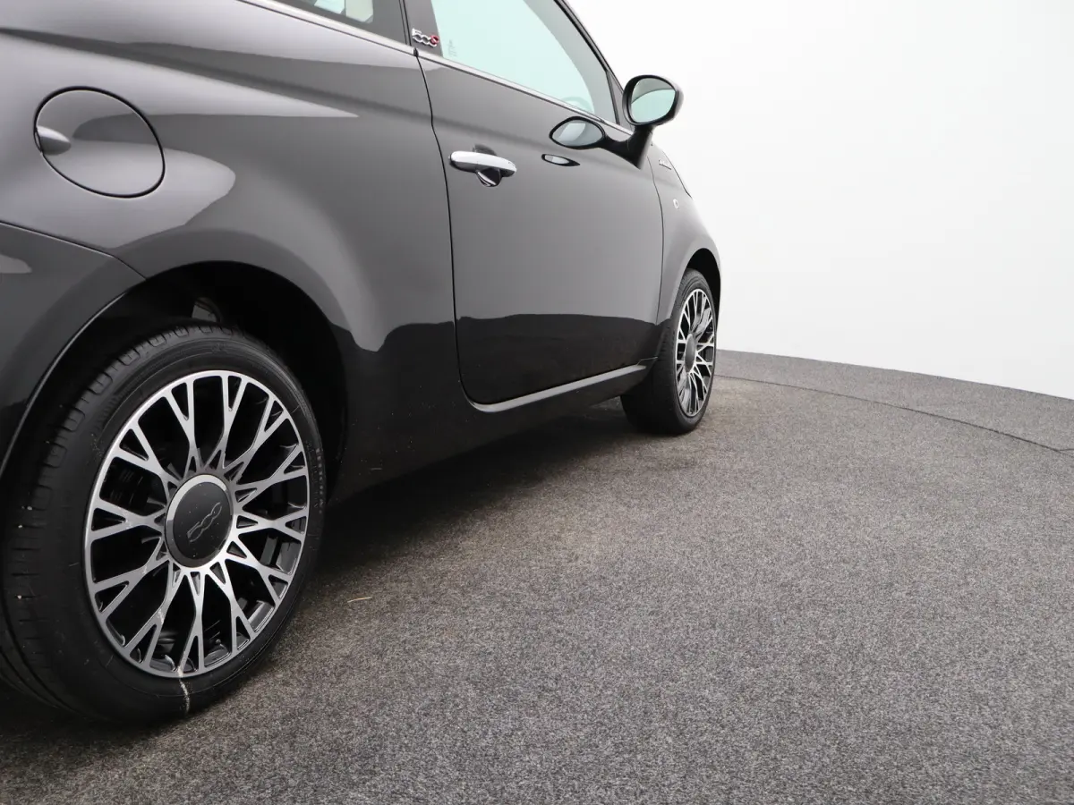 1.0 Hybrid Dolcevita Lage KM! | Cabrio | Carplay | Climate Control | Cruise Control | PDC | 16" Lichtmetalen Velgen | Origineel NL!