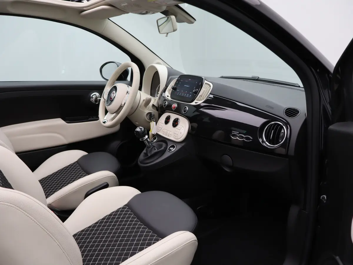 1.0 Hybrid Dolcevita Lage KM! | Cabrio | Carplay | Climate Control | Cruise Control | PDC | 16" Lichtmetalen Velgen | Origineel NL!