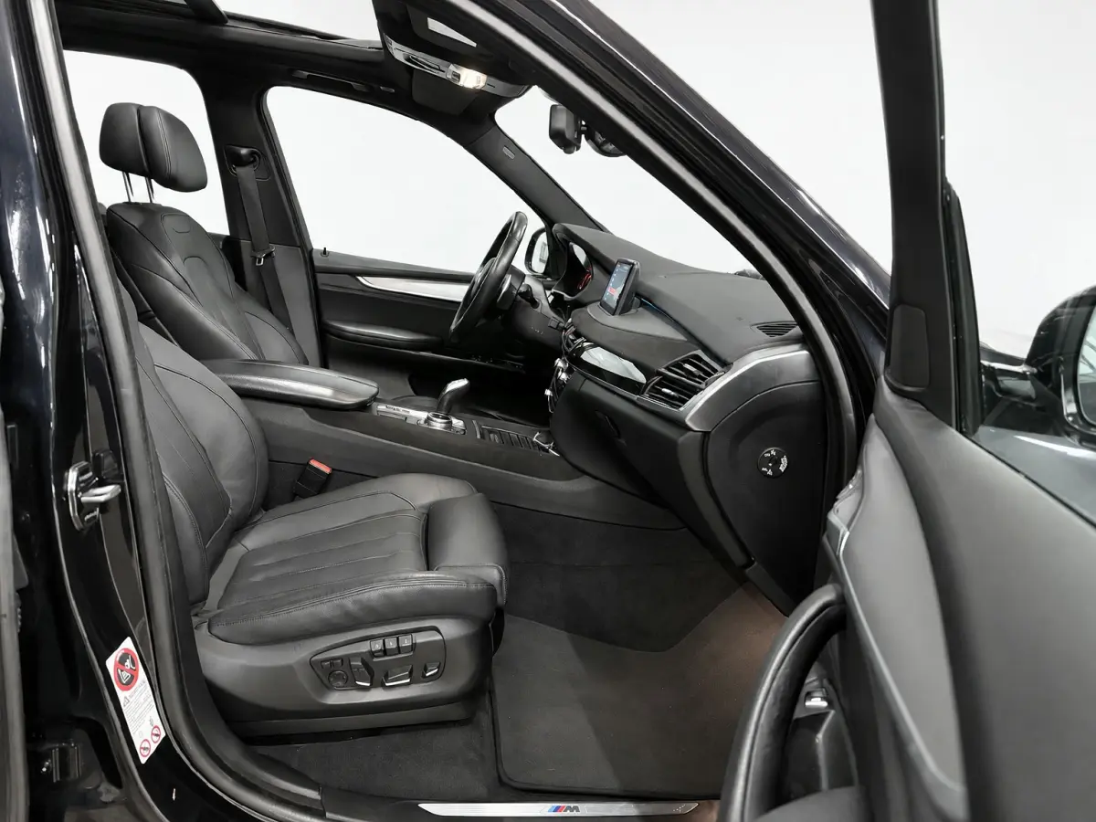 XDrive40d High Executive - Pano - Camera -