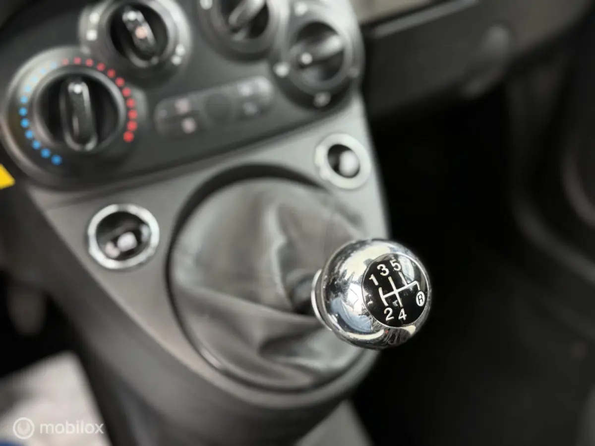 1.2 Sport Cruise 1e eig White Details CarPlay Smoke