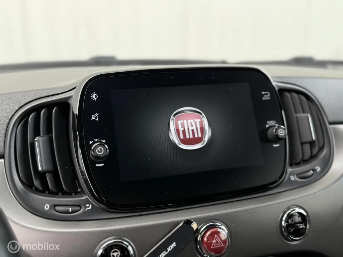 1.2 Sport Cruise 1e eig White Details CarPlay Smoke