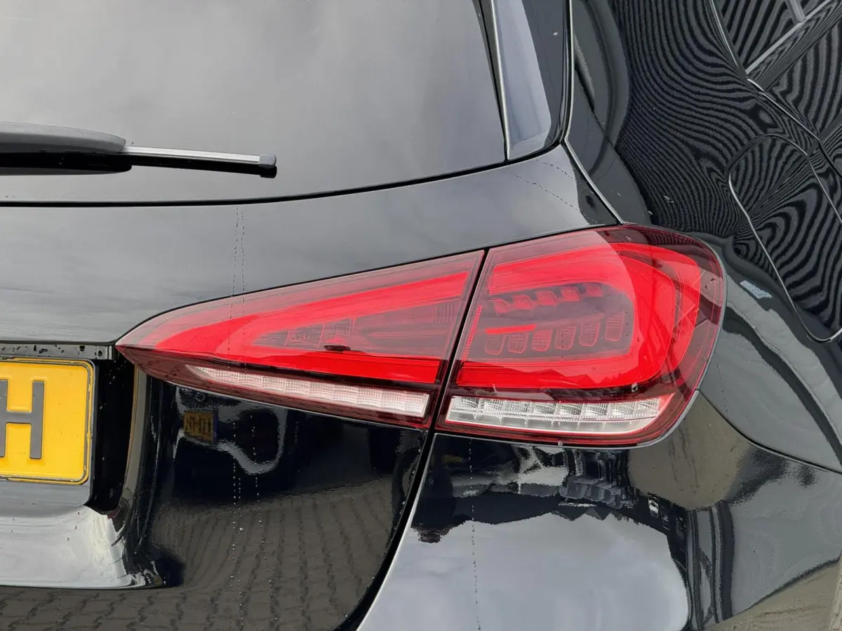 250 e AMG|Ambient Lights|Widescreen|CarPlay|Etc