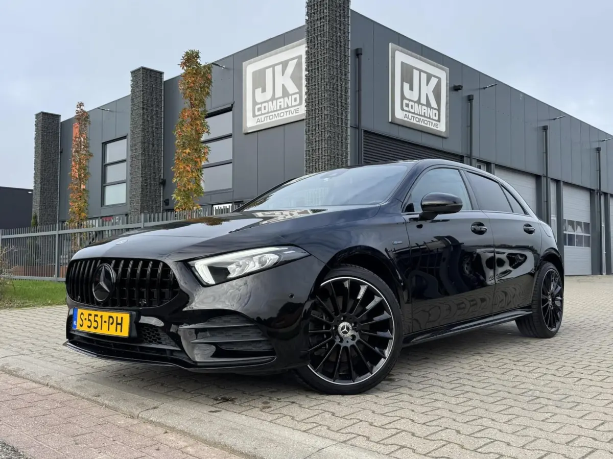 250 e AMG|Ambient Lights|Widescreen|CarPlay|Etc