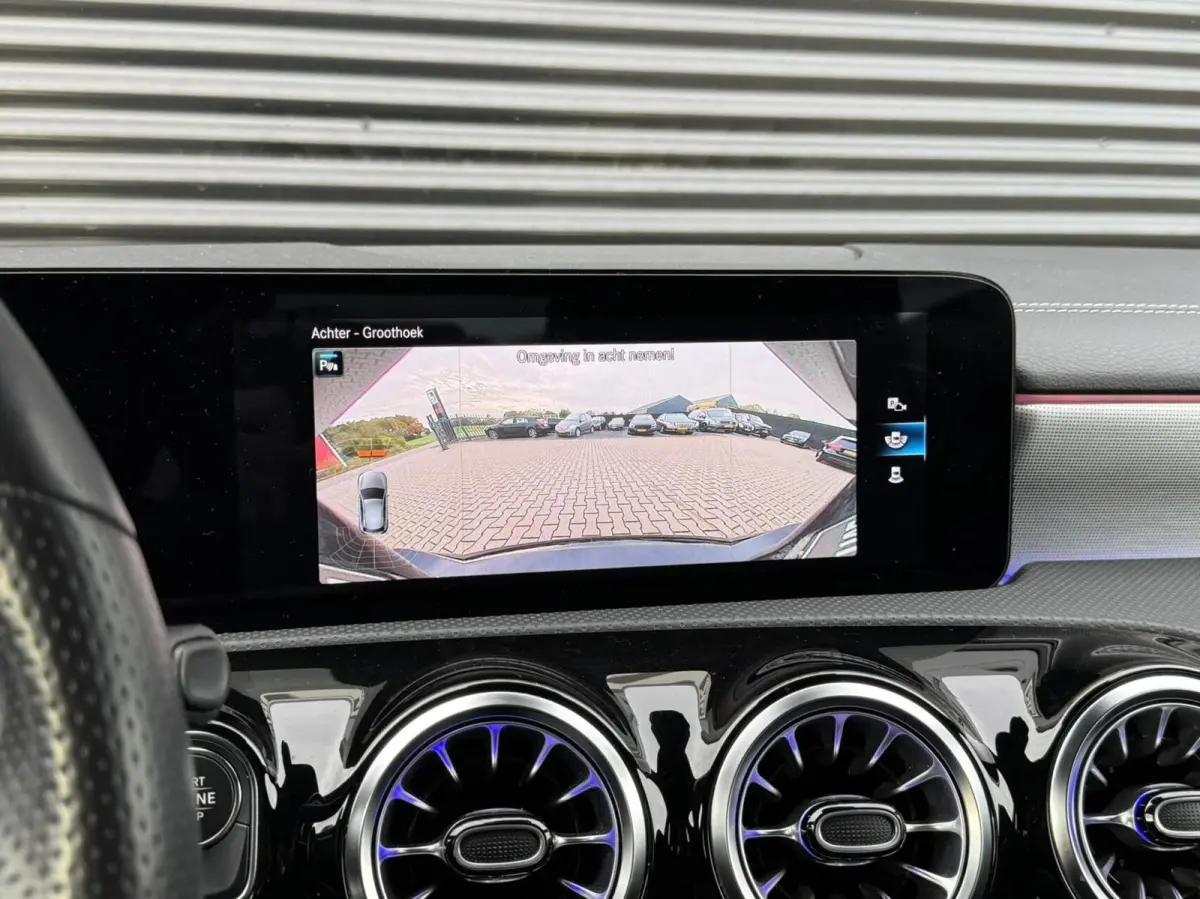 250 e AMG|Ambient Lights|Widescreen|CarPlay|Etc