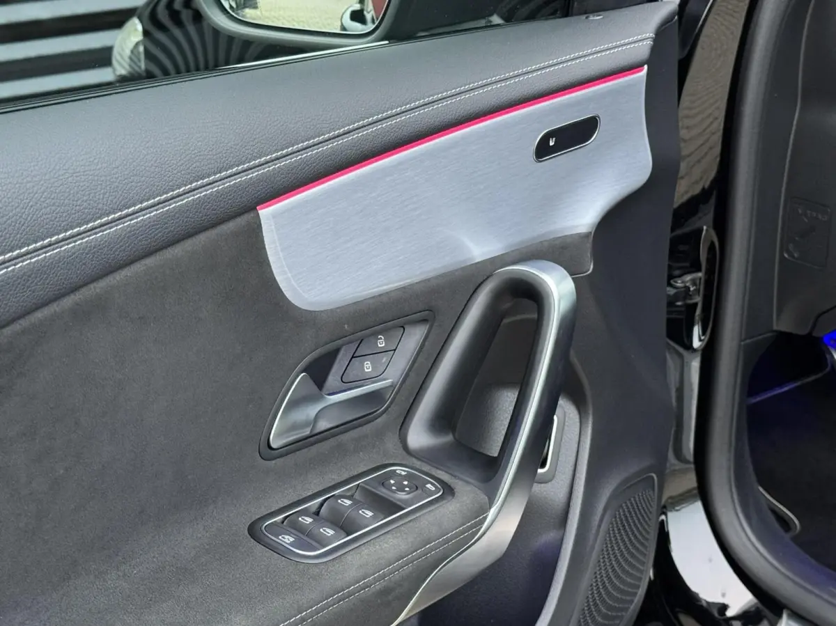 250 e AMG|Ambient Lights|Widescreen|CarPlay|Etc